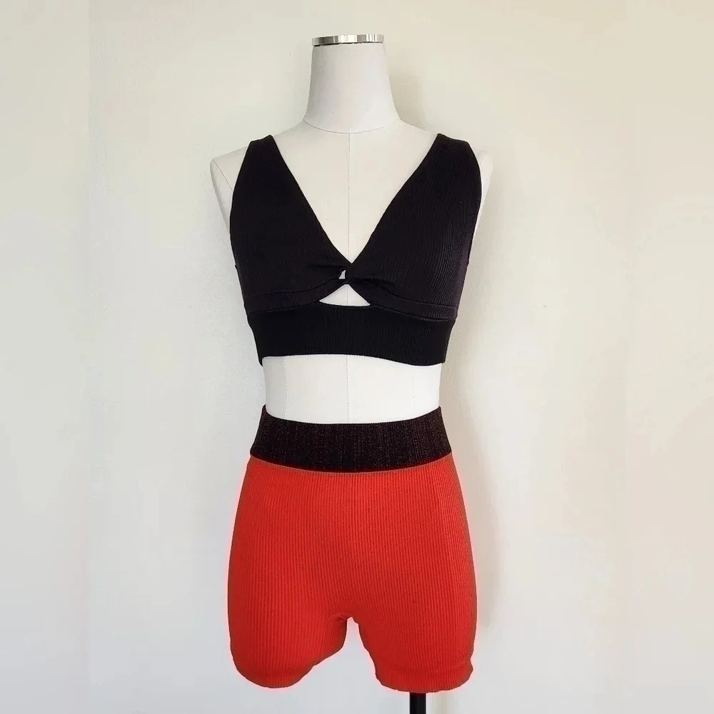 NEW Bundle! || FREE PEOPLE MOVEMENT || short/Bralette bundle, Xs-s Red, Black